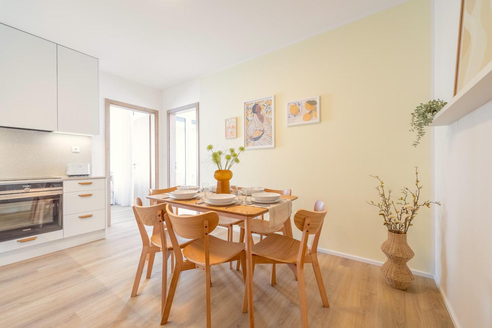 Bright 2Br - 5Th Floor, Balcony, Free Parking By Gravity Prague Apartment Luaran gambar