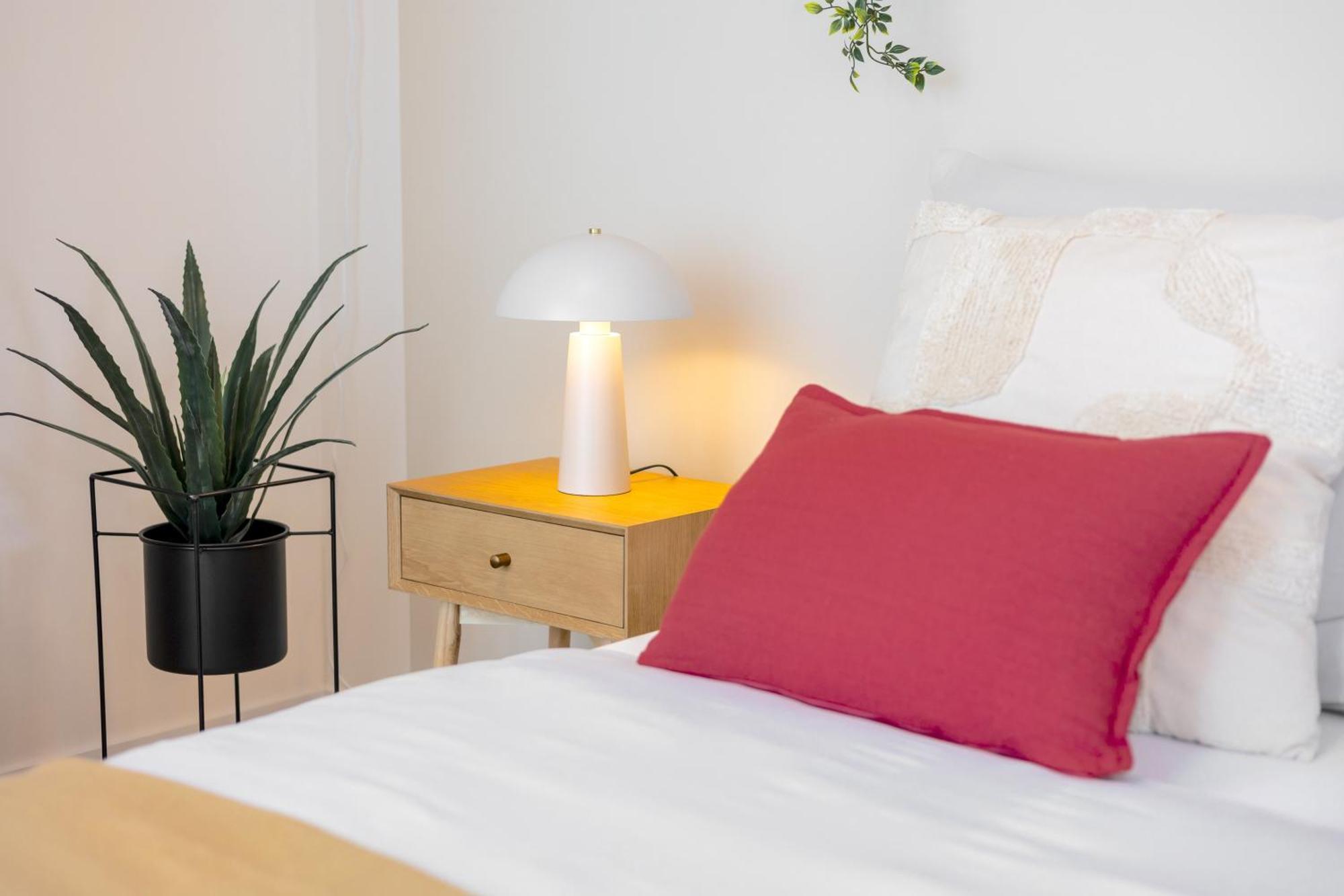 Bright 2Br - 5Th Floor, Balcony, Free Parking By Gravity Prague Apartment Luaran gambar